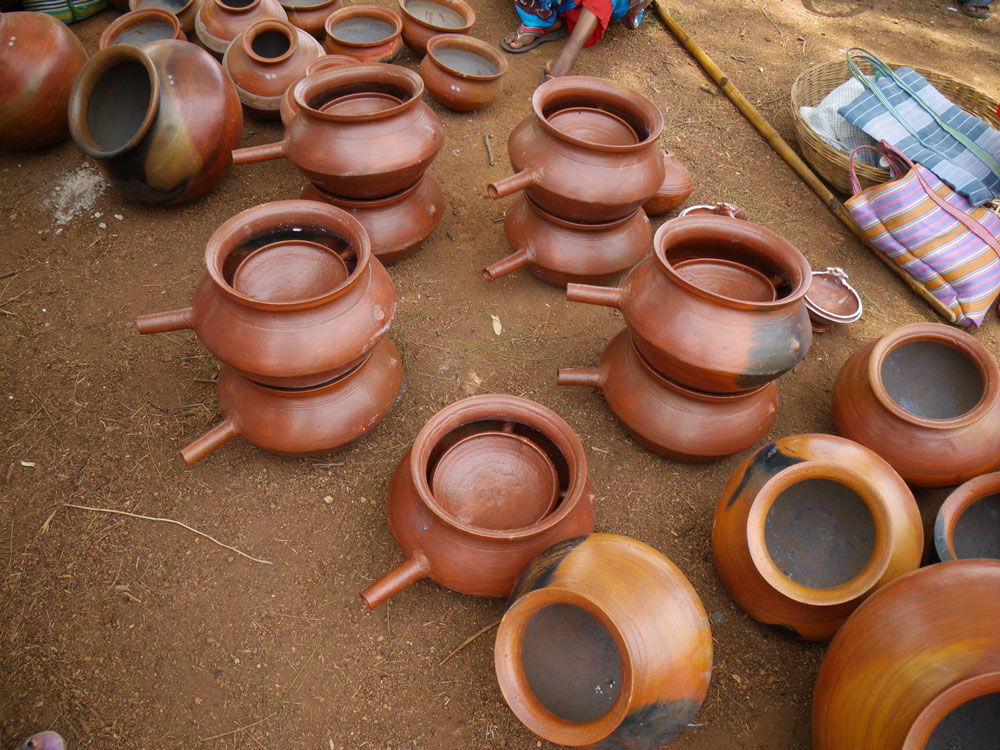インド、蒸留酒製造壺