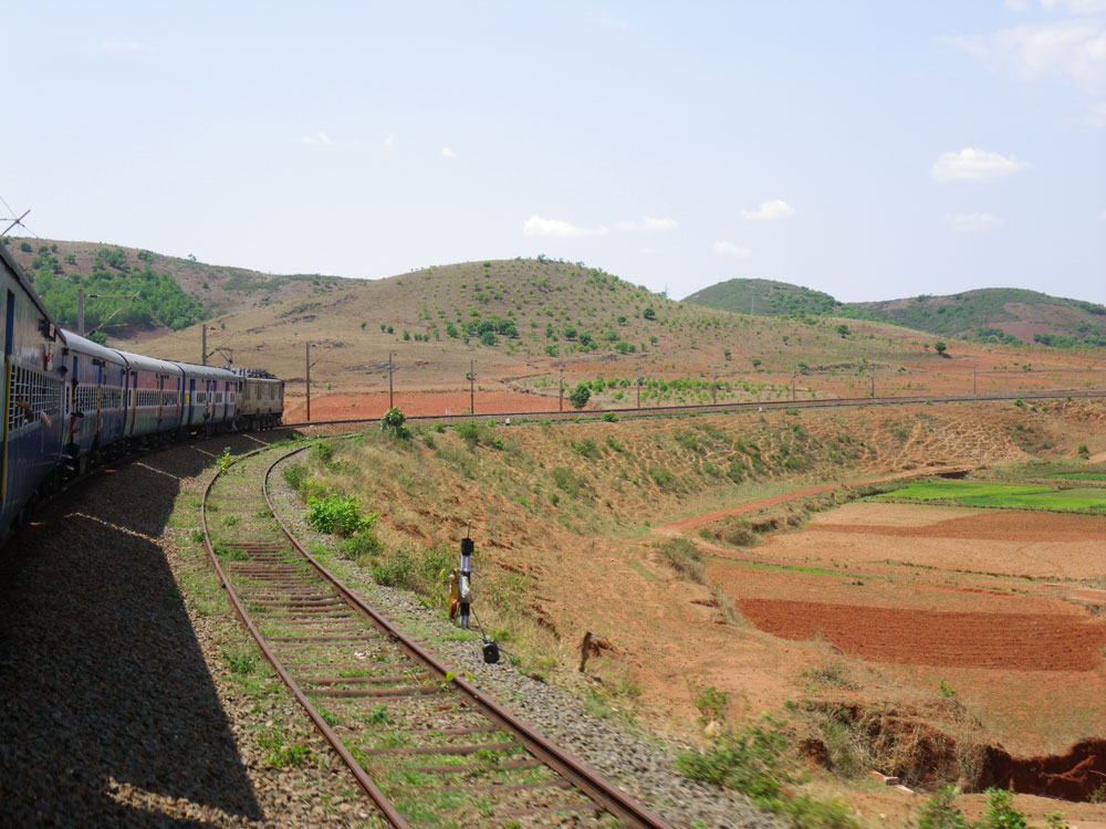 インド、バスタル地方への列車旅