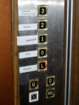 インドのエレベーターの階数表示
