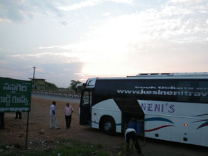 インドの高級バス