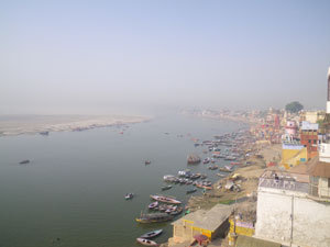 インド、ヴァラナシのガンジス河