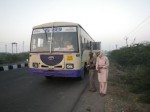 インド、ジャムナガルからブジへの路線バス
