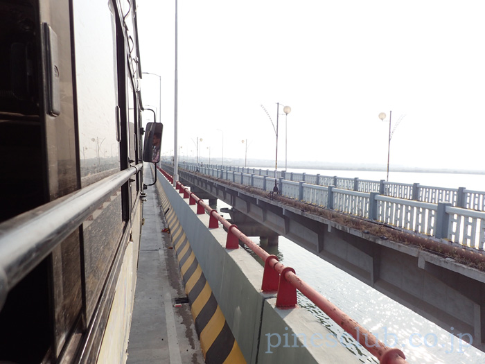 インド・ディウに渡る橋