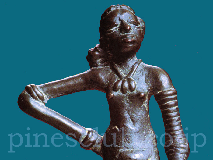 インダス文明の踊り子像