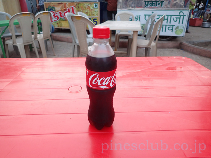 インドのコカ・コーラ、ペットボトル入りで350ml